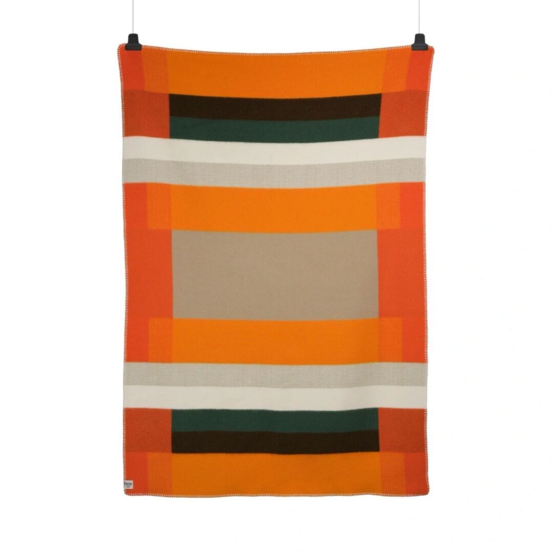 Røros Tweed Lammwolldecke Mikkel 135 x 200 cm von Røros Tweed Orange