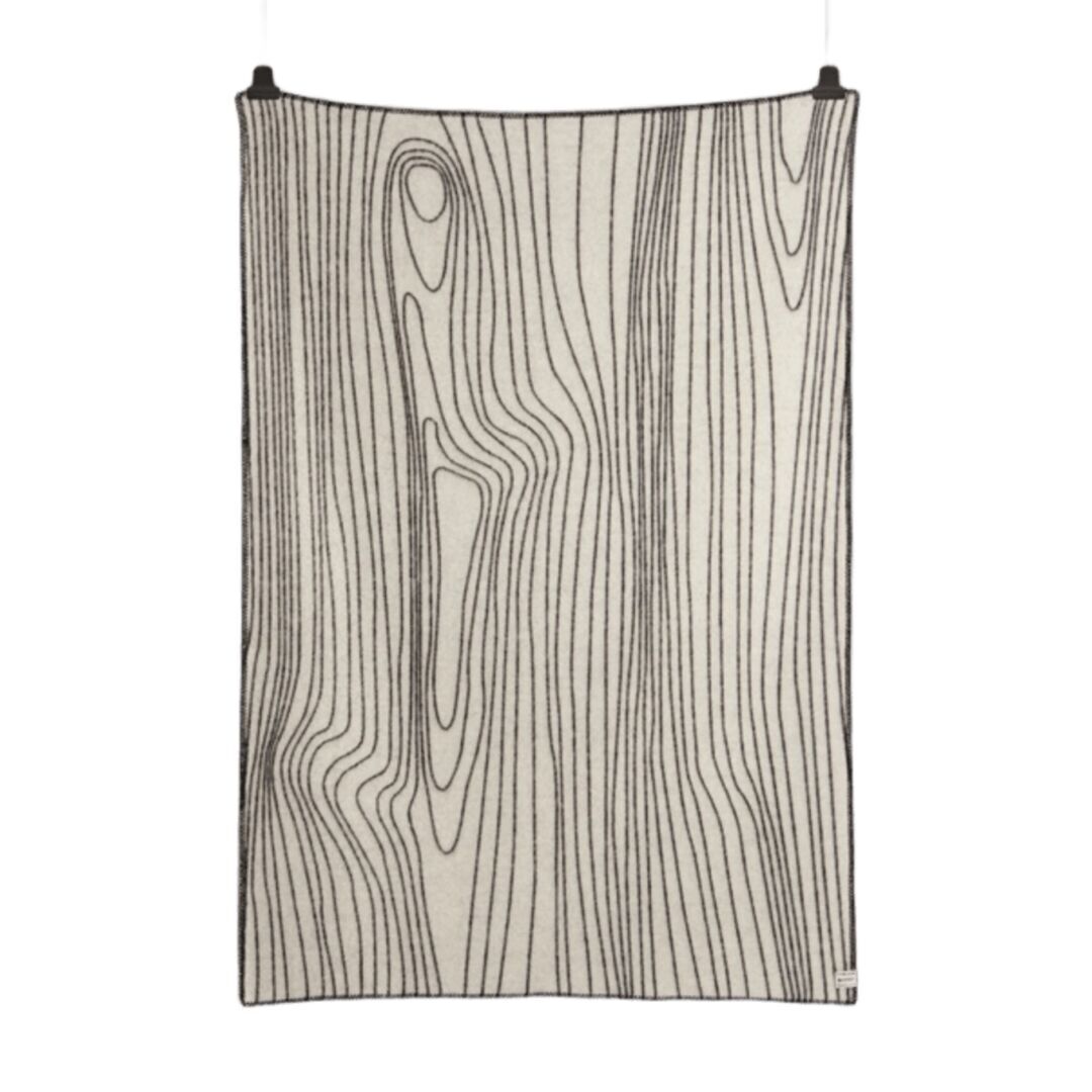Røros Tweed Lammwolldecke Skog 135 x 200 cm von Røros Tweed Schwarz/Natur