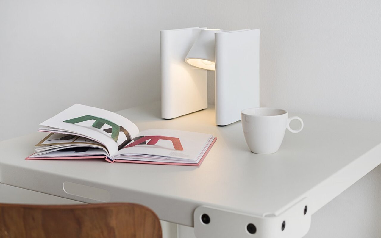 Functionals Mr. ED Book-End