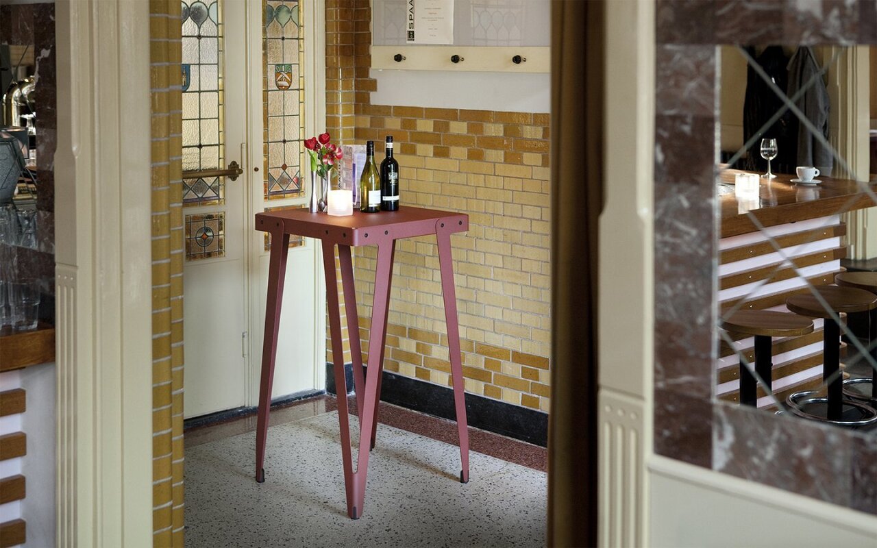 Functionals Lloyd High Table