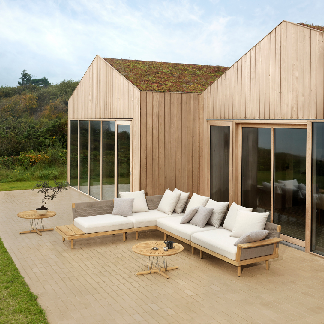 Carl Hansen & Søn Outdoor Sofamodul E500 Embrace von Carl Hansen & Søn Beige Life Oat