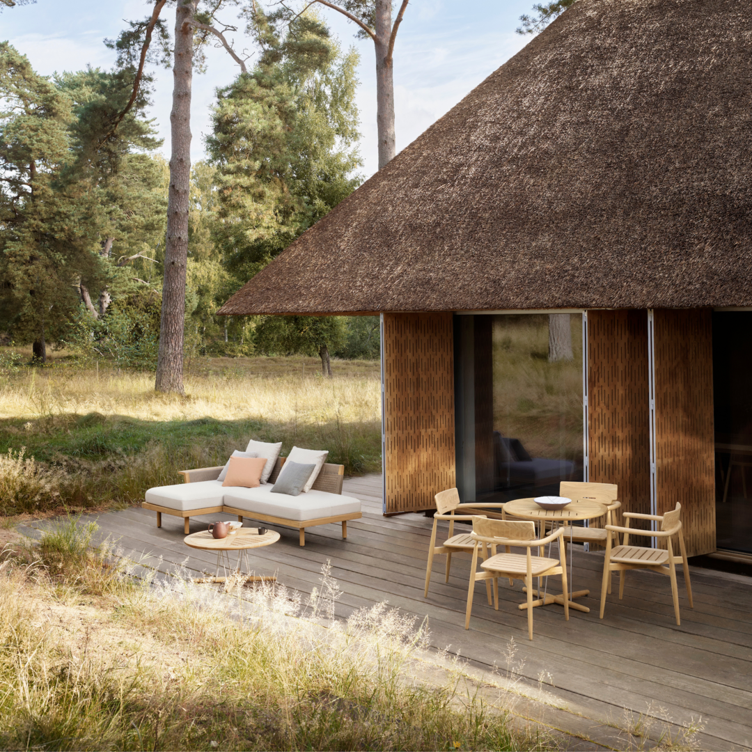 Carl_Hansen_&_Søn_Outdoor_Sofamodul_E540 Embrace_von_Carl_Hansen_&_Søn_white