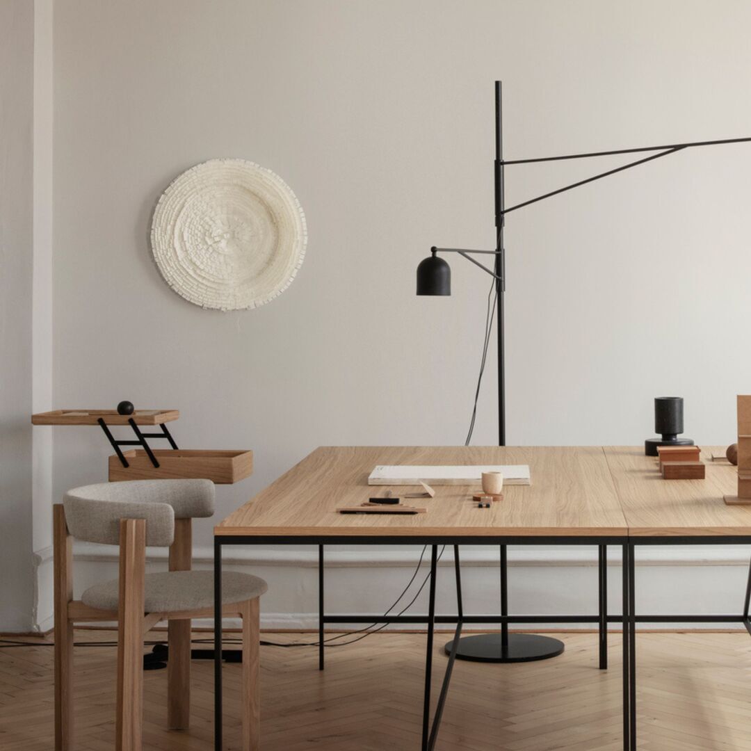 Karakter Multifunktionaler Beistelltisch Comodo von Karakter Natural oak