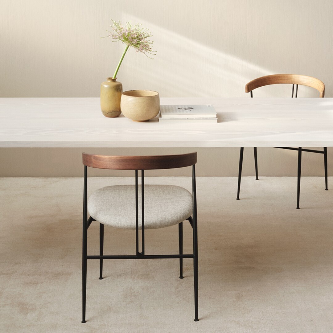 Gubi Gubi Violin Dining Chair
