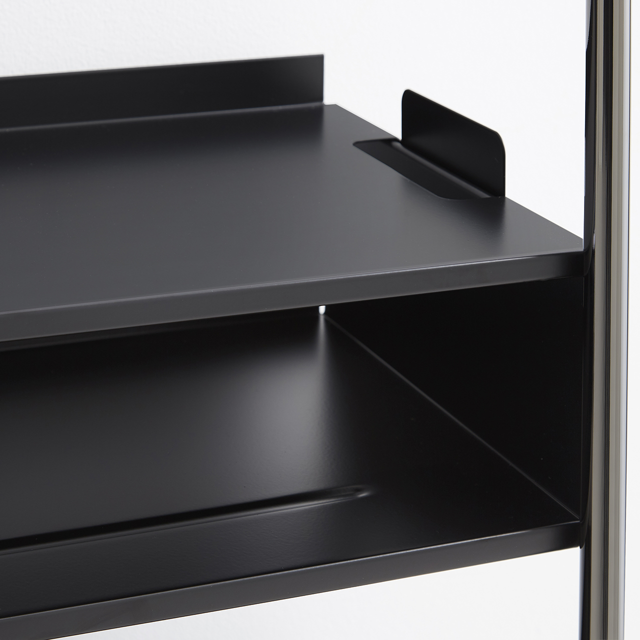 Garderobe Comba Chrom Mox