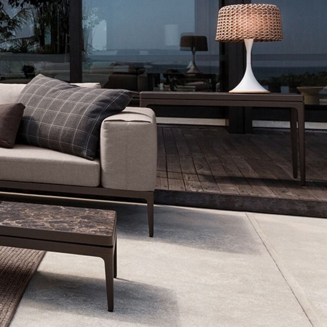 Gloster Grid Small Coffee Table Ceramic - Outdoor Kleiner Couchtisch aus Keramik