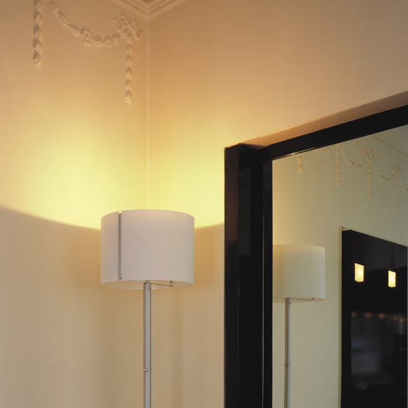Serien Lighting Jones Master