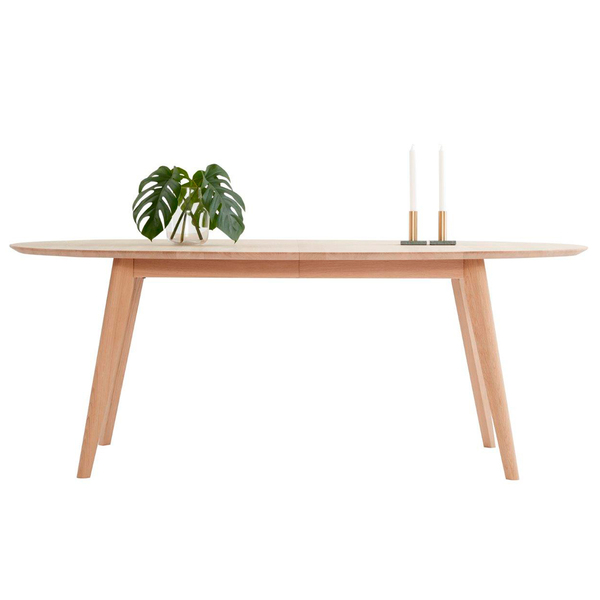 DK10 Tisch Oval mit Füssen aus Massivholz