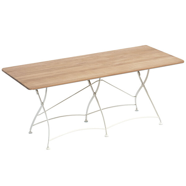 Table de jardin classique