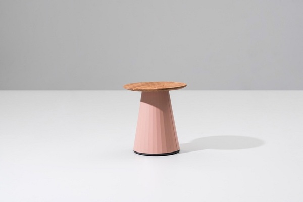 Kettal Cala side table