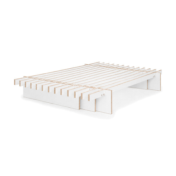 Lit « Parallel » en blanc