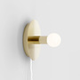 Lambert & Fils Wandleuchte 'Dot' Messing, Anschluss via Steckdose, Weiss