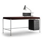 Carl Hansen & Søn Arbeitstisch 'Society Table' Braun 2068 - Leder 'Freja', Eiche Black lackiert, B: 140 cm / T: 70 cm 