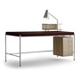 Carl Hansen & Søn Arbeitstisch 'Society Table' Braun 2068 - Leder 'Freja', Eiche geölt, B: 140 cm / T: 70 cm 
