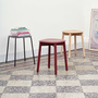 HAY Soft Edge 70 Eiche rot lackiert, Kunststoffgleiter, Stahl pulverbeschichtet schwarz