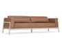 Gazzda Sofa Modell Fawn - 4-Sitzer - Oiled oak - Natural 1505; Upholstery: Dakar leather - Whisky 2732
