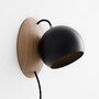 Iumi Orbit Wandlampe - Eiche-Schwarz