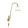 Gubi Wandleuchte 'Bestlite BL6' mit Messinggestell Bone China